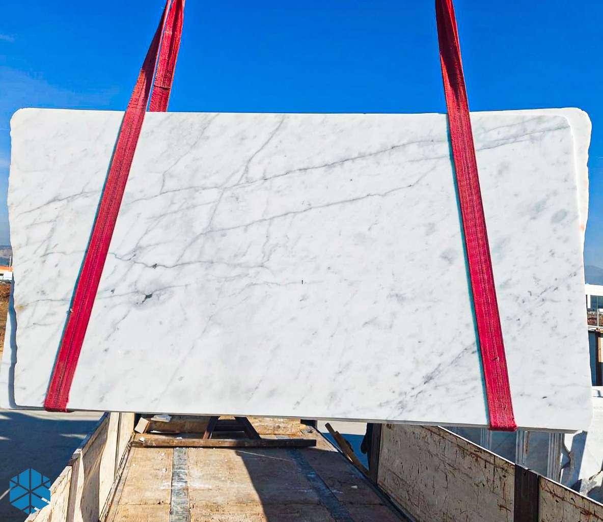 2000-Arctic-White-Marble-Slab-polished-honed-1 Arctic White Marble Slabs
