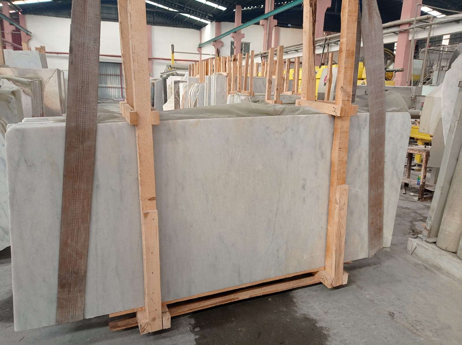 2000-Snow-White-Marble-Slab-polished-honed3