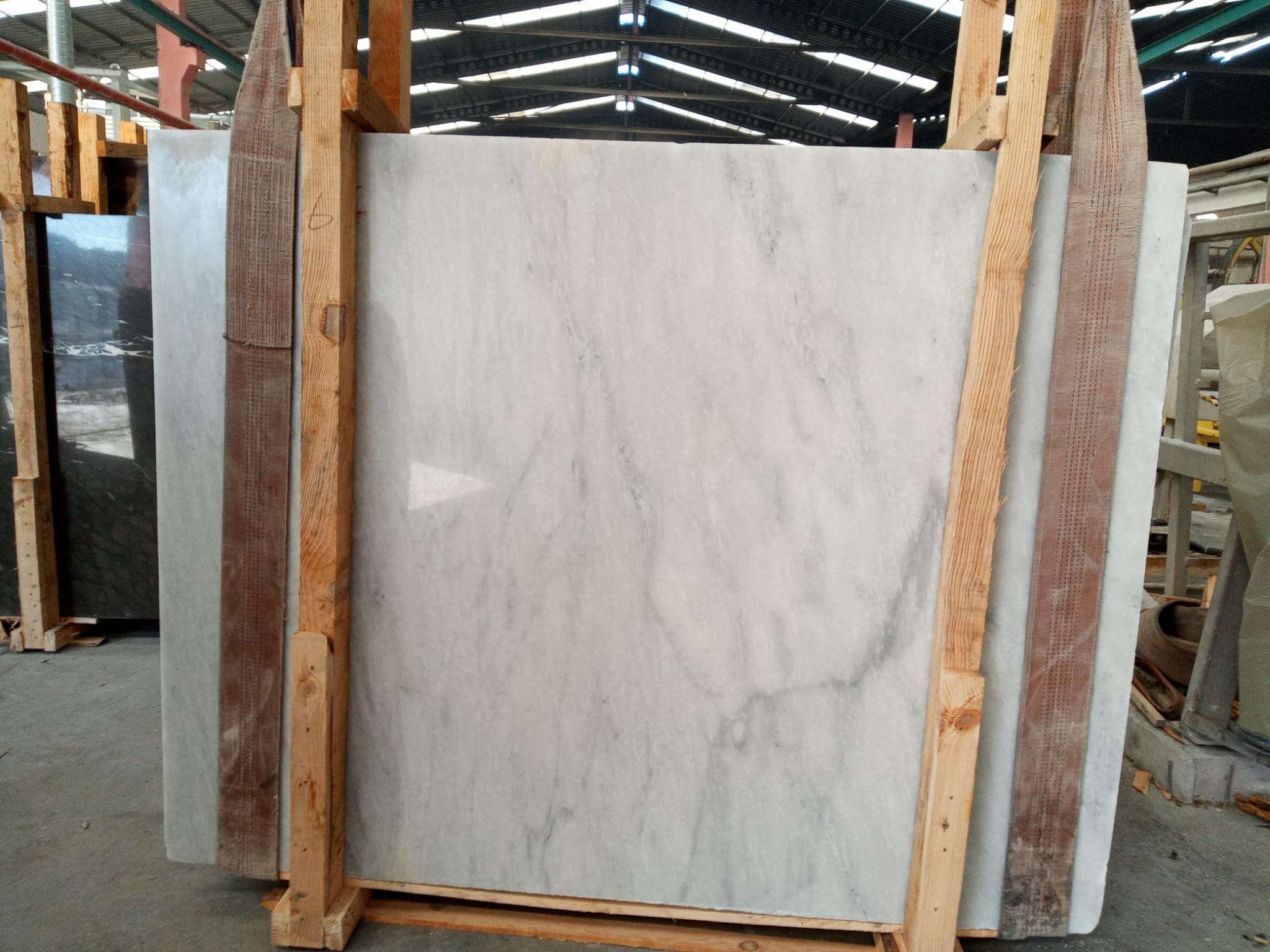2000-Snow-White-Marble-Slab-polished-honed6