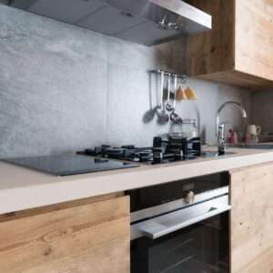 6000-Kitchen-Tiles-Pineta-Black-Marble-polished-honed-2 (1)