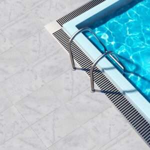 7000-Pool-Pavers-Arctic-White-Marble-sandblasted-leather-1