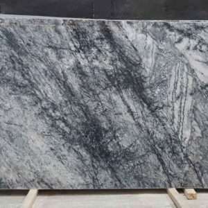 Muğla Siyahı Mermer Plaka <br><span class="ata_title">Cilalı & Honlu – Açık Seleksiyon</span> 3 2000 Pineta Black Marble Slab light polished honed 2 scaled 1