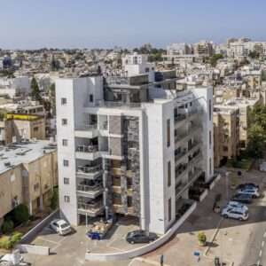 Exterior Wall Tiles İbize White Marble & Pineta Black Marble Project